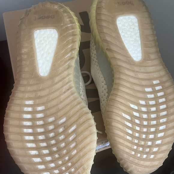 Authentic Yeezy Boost 350 V2 'Flax' Color Tan Size 7 - Picture 7 of 8